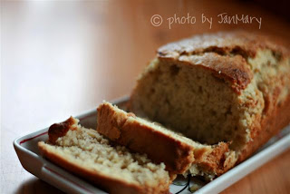 WFMW – Easy and delicious banana bread