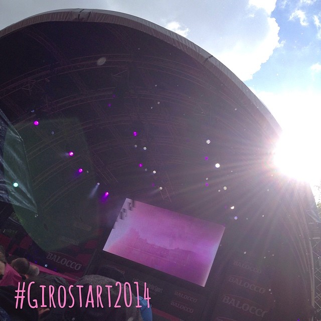 Sun has come out for #girostart2014 in Belfast! #giro