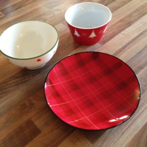 Christmas plate and bowls - more on janmary.com