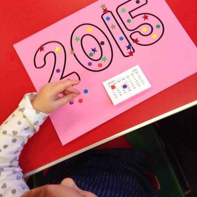 Easy toddler calendar craft for New Year