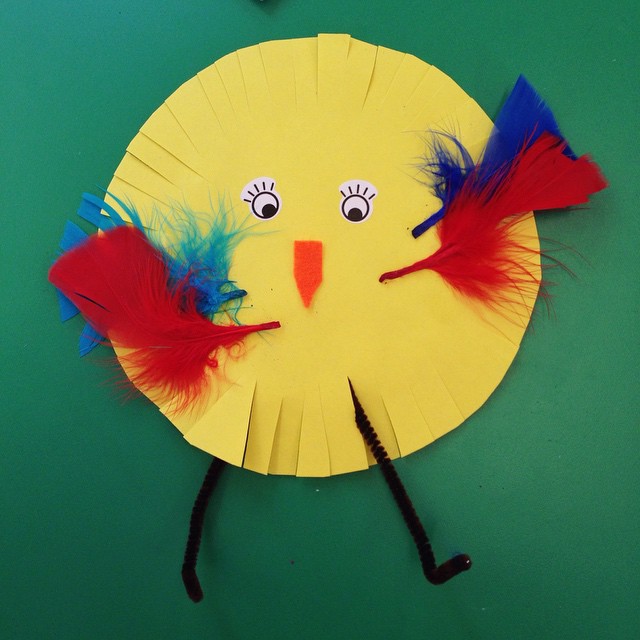 Easy Easter Toddler craft at toddler group this morning