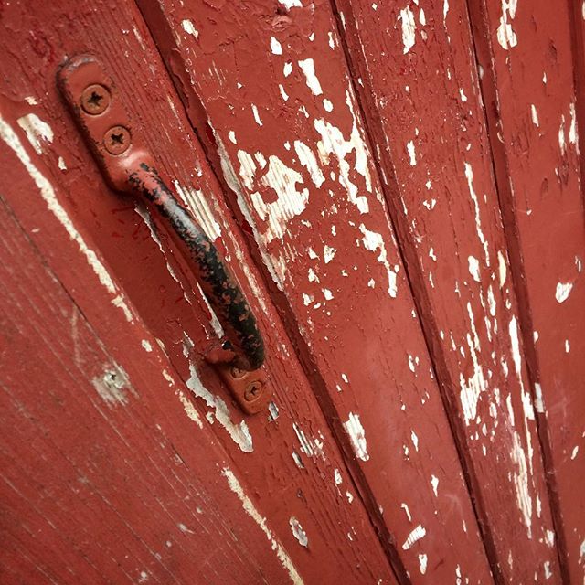 Red door, Bushmills