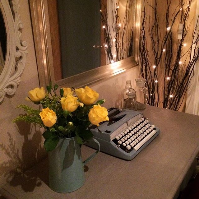 – roses – vintage typewriter – fairy white lights –
