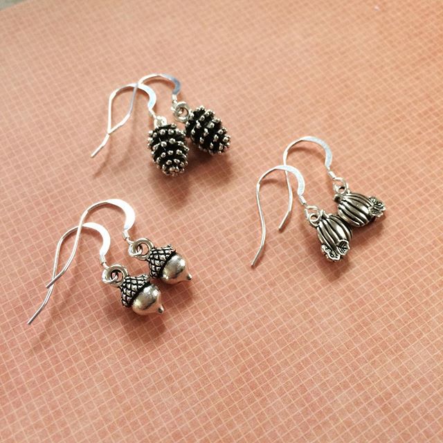 Perfect earrings for Autumn from Janmary Designs – acorns, pinecones and pumpkins ……