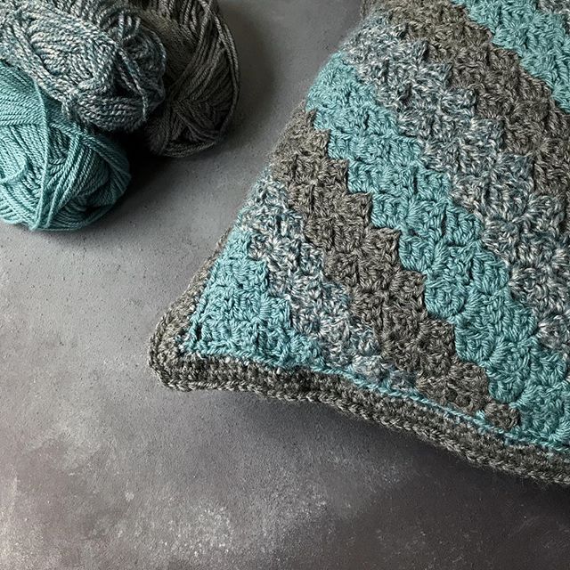 C2C crochet cushion is finished!