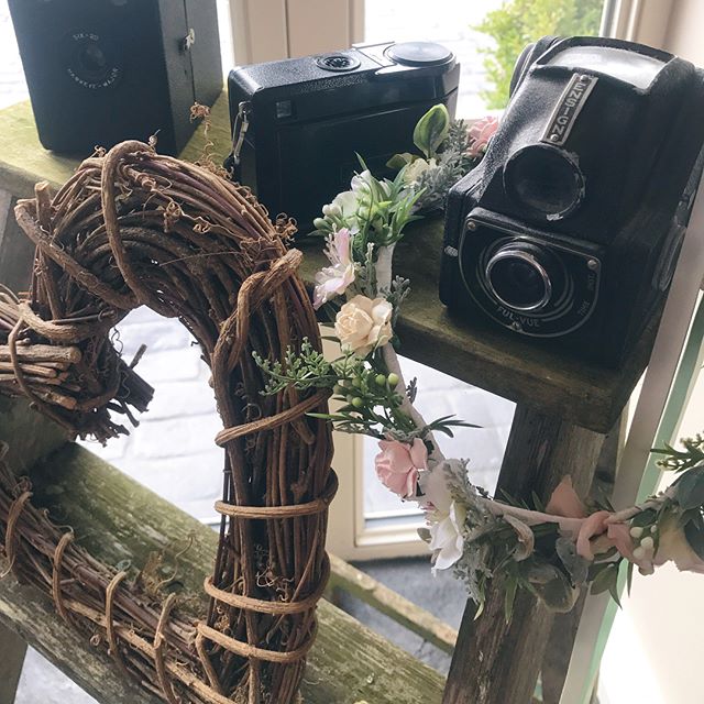Such a lovely afternoon at the #countryblogretreatni – gorgeous venue, a photowalk (with props), yummy food and lots of new bloggy and insta friends