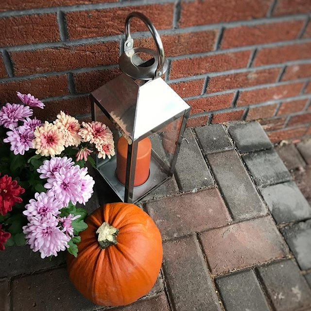 Autumn doorstep decor