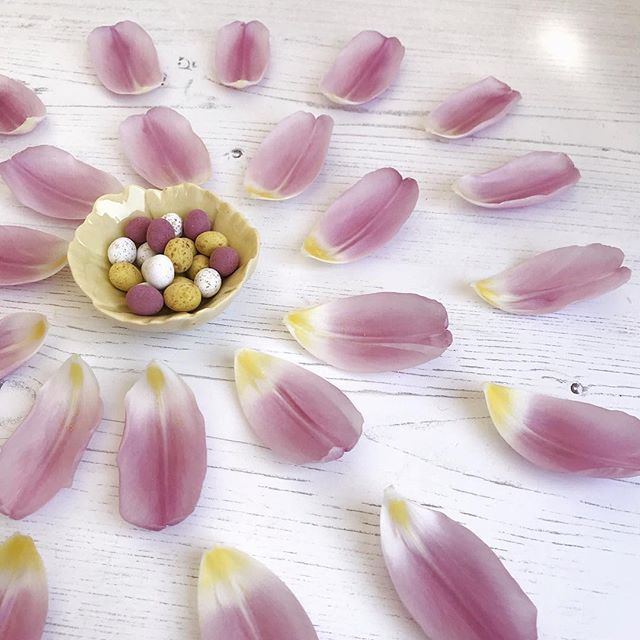 Tulip petals and mini eggs