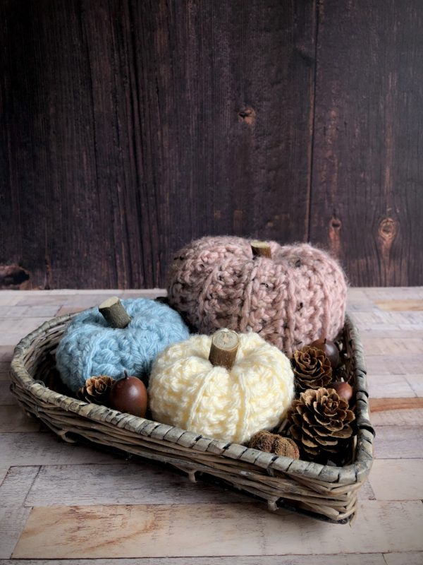 crocheted pumpkins