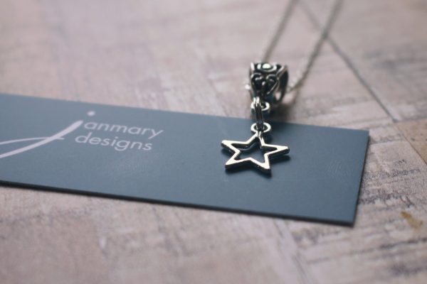 janmary bright star necklace