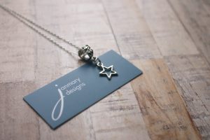 janmary bright star necklace