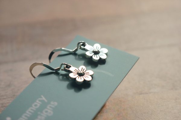 janmary ditsy flower earrings